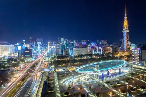 夜の名古屋駅前