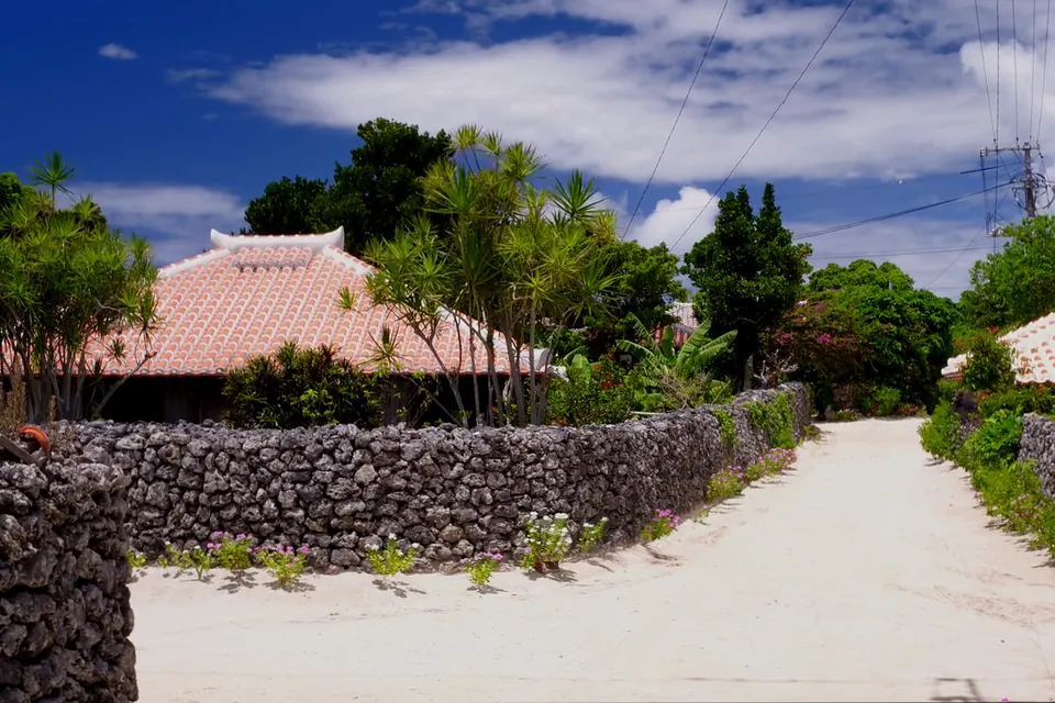 [Moving] Okinawa: Winds of the Ryukyu Islands